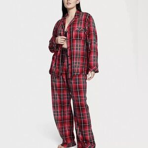 Victoria’s Secret Red Plaid Flannel Holiday Pajamas Set Size Large Short